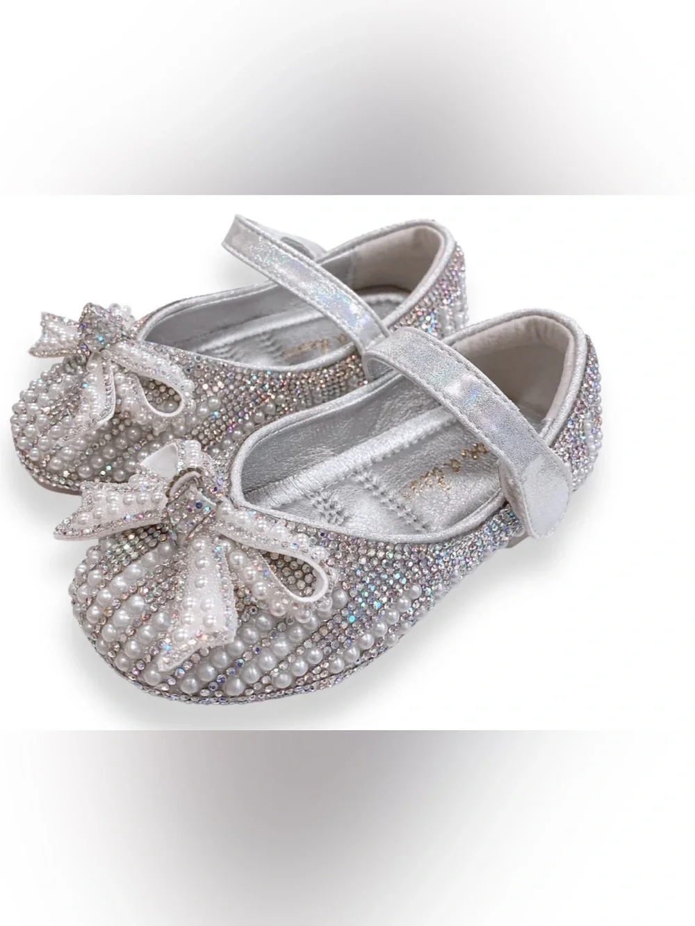 NWOB Doe a Dear Little Girls Pearl & Rhinestone Flat Shoes Bows  - Size 11.5